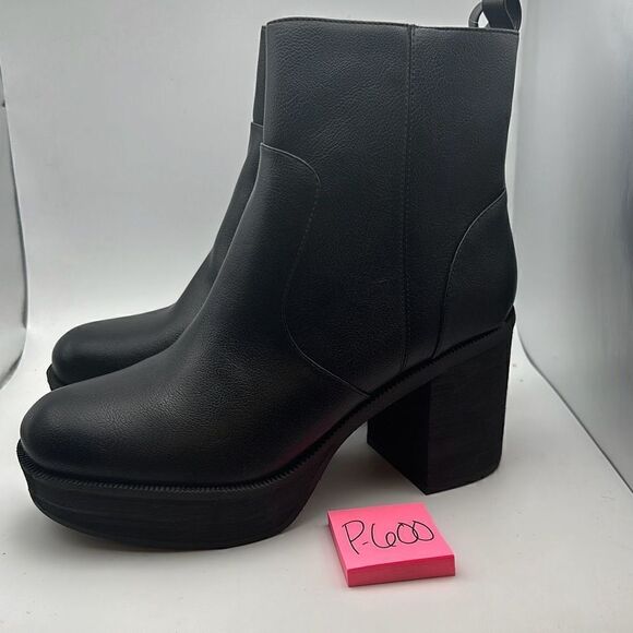 CUSHIONAIRE Women's platform block heel boot +Memory Foam 9.5 WIDE BLACK - Picture 3 of 7